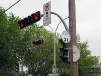 Panneau d'arr�t d'autobus Ville de St-Jean-sur-Richelieu bus stop sign